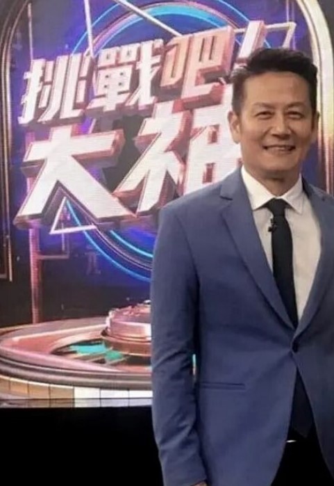 【露脸泄密】京城大妞，职业小护士，平时喜欢撸铁！被渣男玩够分享大量生活私拍！最真实最良家最性瘾！ - 免费国产海报